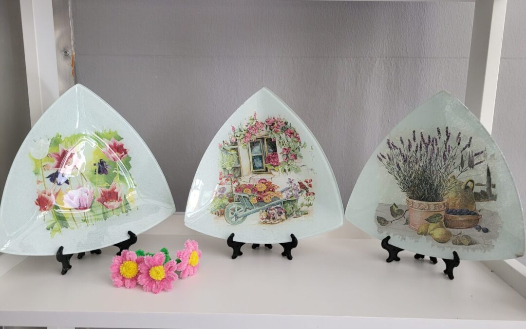 Prodajna izložba učeničke zadruge VikSi povodom Majčinog dana