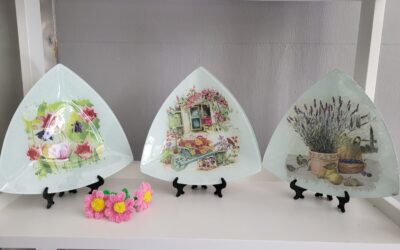 Prodajna izložba učeničke zadruge VikSi povodom Majčinog dana